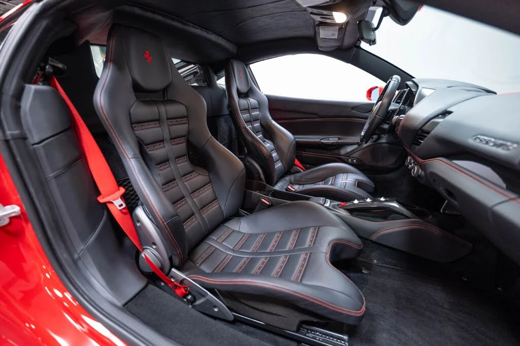 2018 Ferrari 488 GTB - Image 27 of 31
