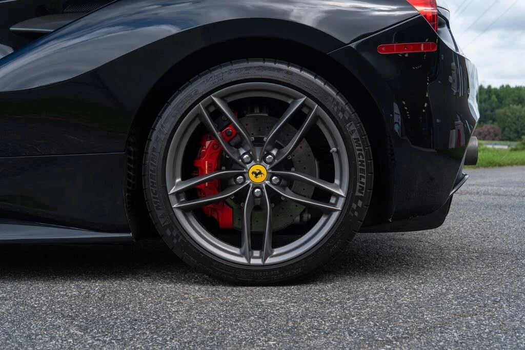 2018 Ferrari 488 GTB - Image 11 of 31