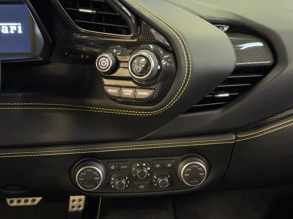 2018 Ferrari 488 GTB - Image 29 of 31