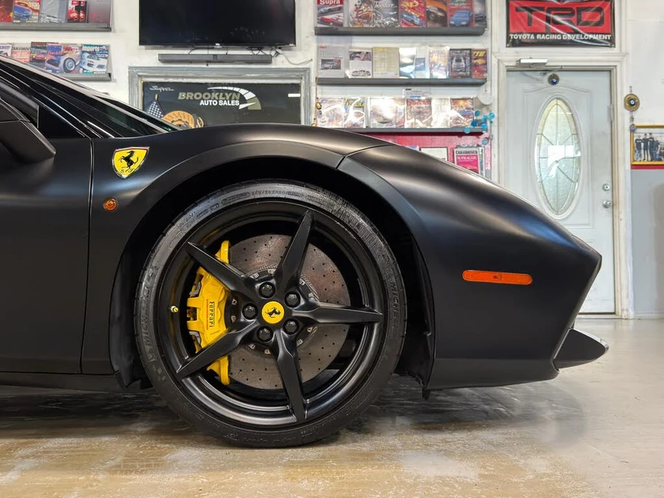 2018 Ferrari 488 GTB - Image 13 of 31