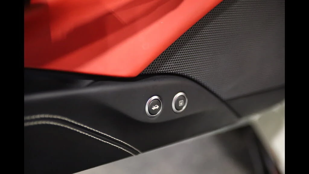 2018 Ferrari 488 GTB - Image 16 of 31