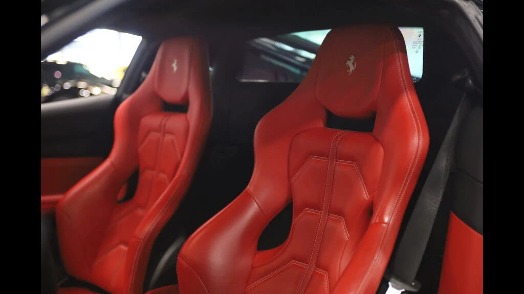 2018 Ferrari 488 GTB - Image 18 of 31