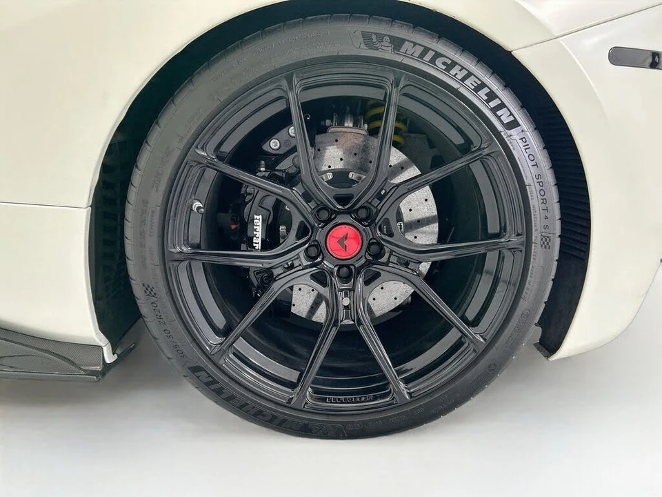 2018 Ferrari 488 GTB - Image 26 of 31