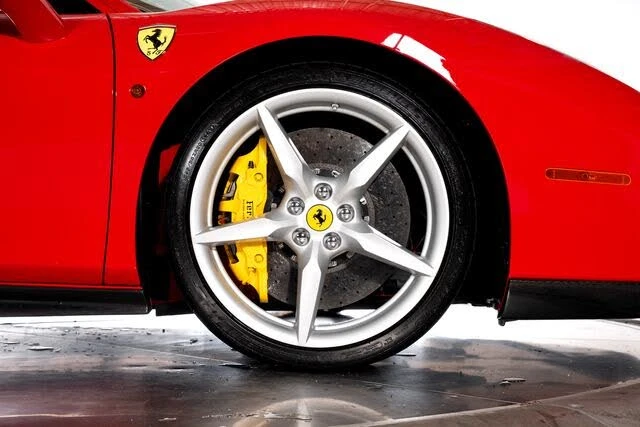 2018 Ferrari 488 GTB - Image 21 of 31