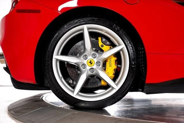 2018 Ferrari 488 GTB - Image 20 of 31