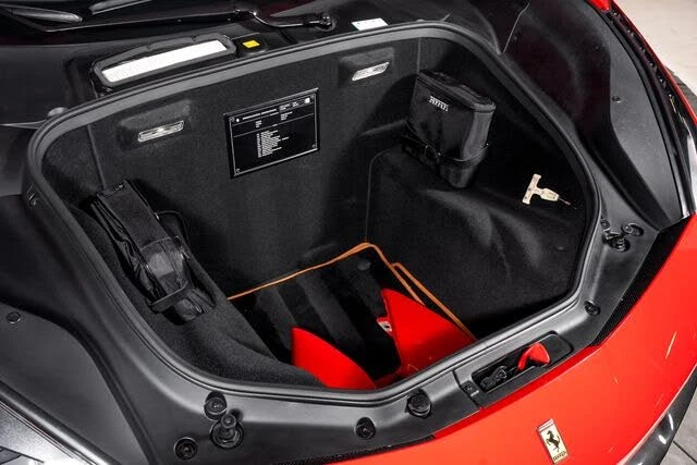 2018 Ferrari 488 GTB - Image 17 of 31