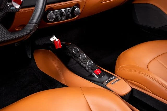 2018 Ferrari 488 GTB - Image 29 of 31
