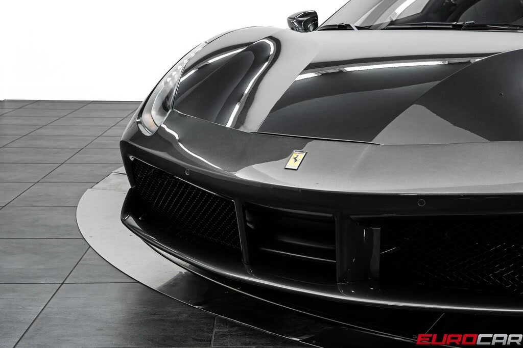 2018 Ferrari 488 GTB - Image 12 of 31