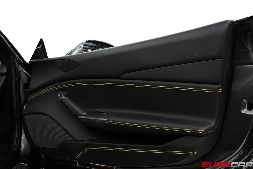 2018 Ferrari 488 GTB - Image 28 of 31