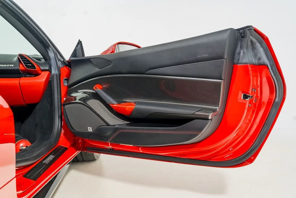 2018 Ferrari 488 GTB - Image 26 of 31