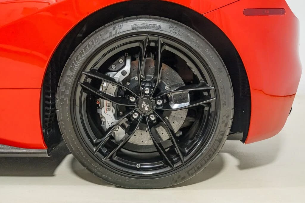 2018 Ferrari 488 GTB - Image 13 of 31