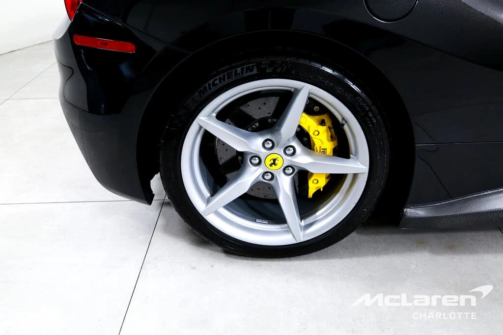 2018 Ferrari 488 GTB - Image 26 of 31