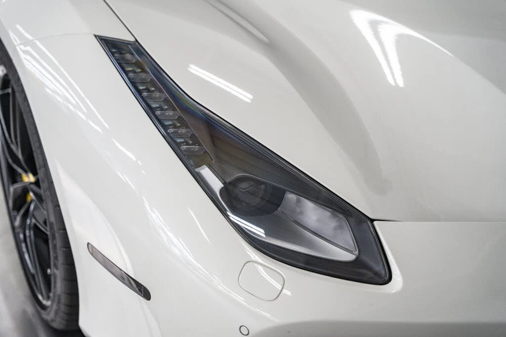2018 Ferrari 488 GTB - Image 12 of 31