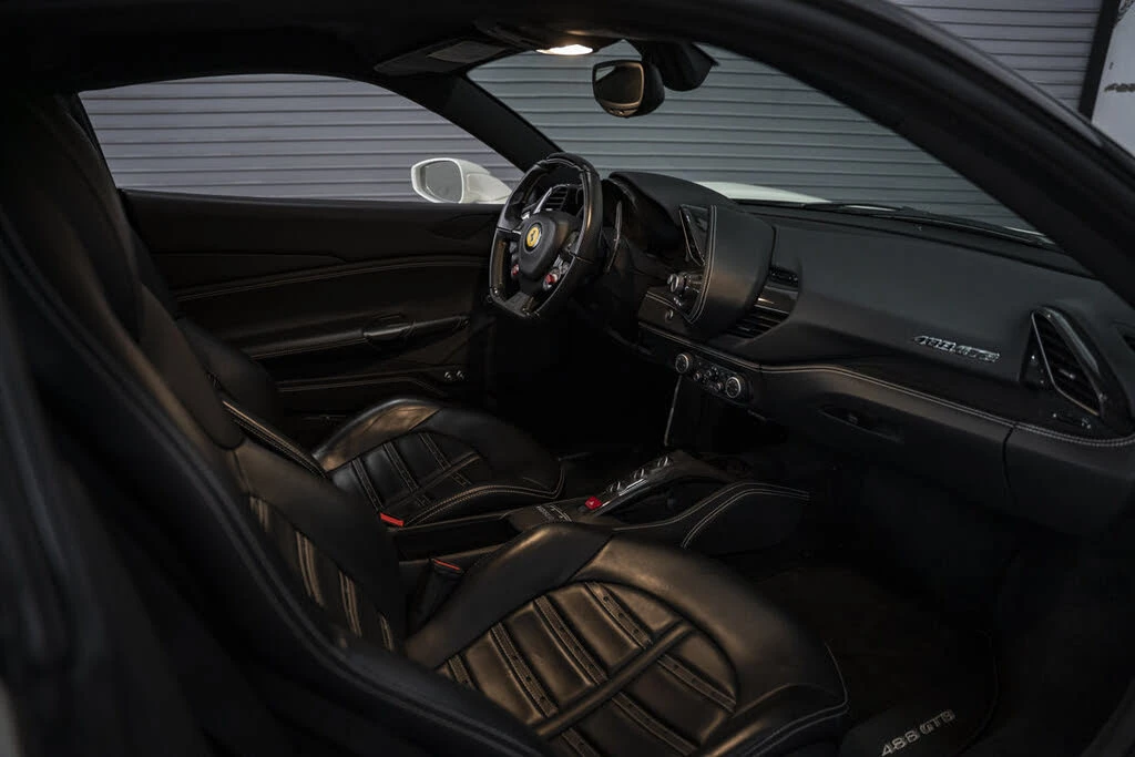 2018 Ferrari 488 GTB - Image 29 of 31