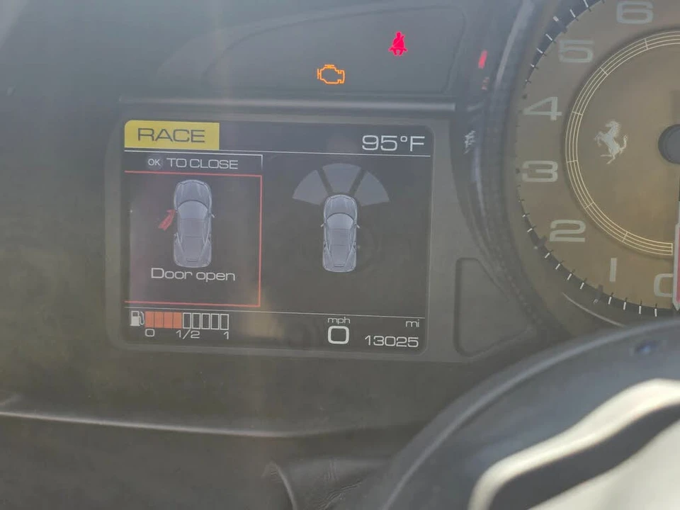 2018 Ferrari 488 GTB - Image 22 of 31