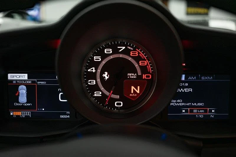 2018 Ferrari 488 GTB - Image 14 of 31
