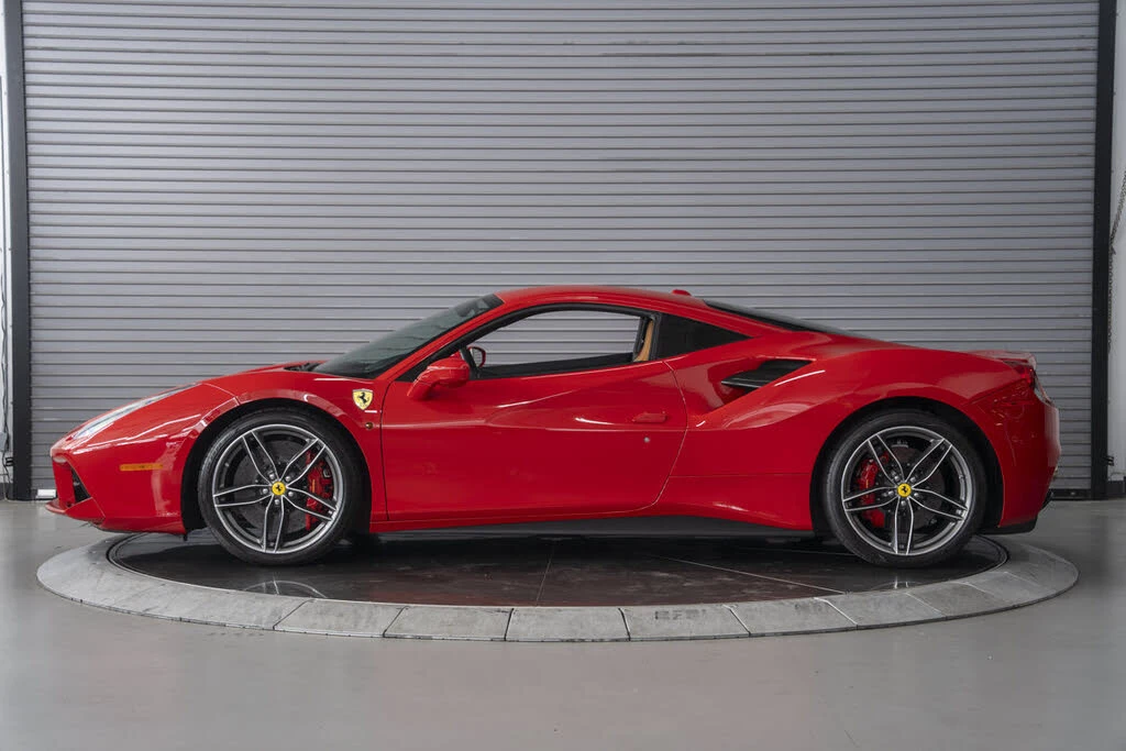 2018 Ferrari 488 GTB - Image 2 of 31