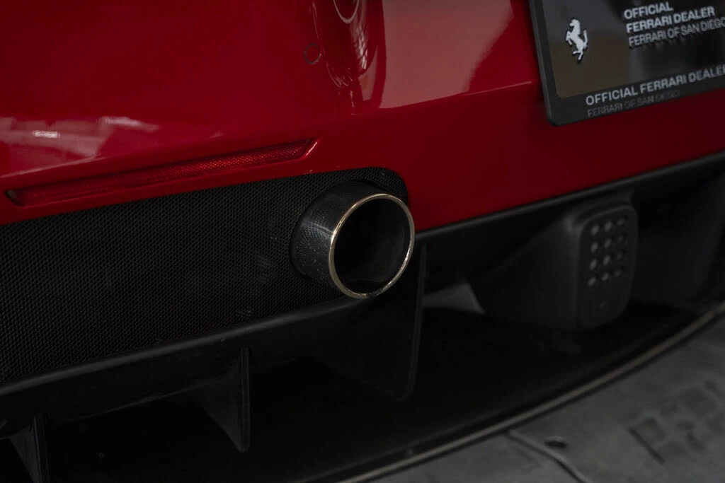 2018 Ferrari 488 GTB - Image 13 of 31