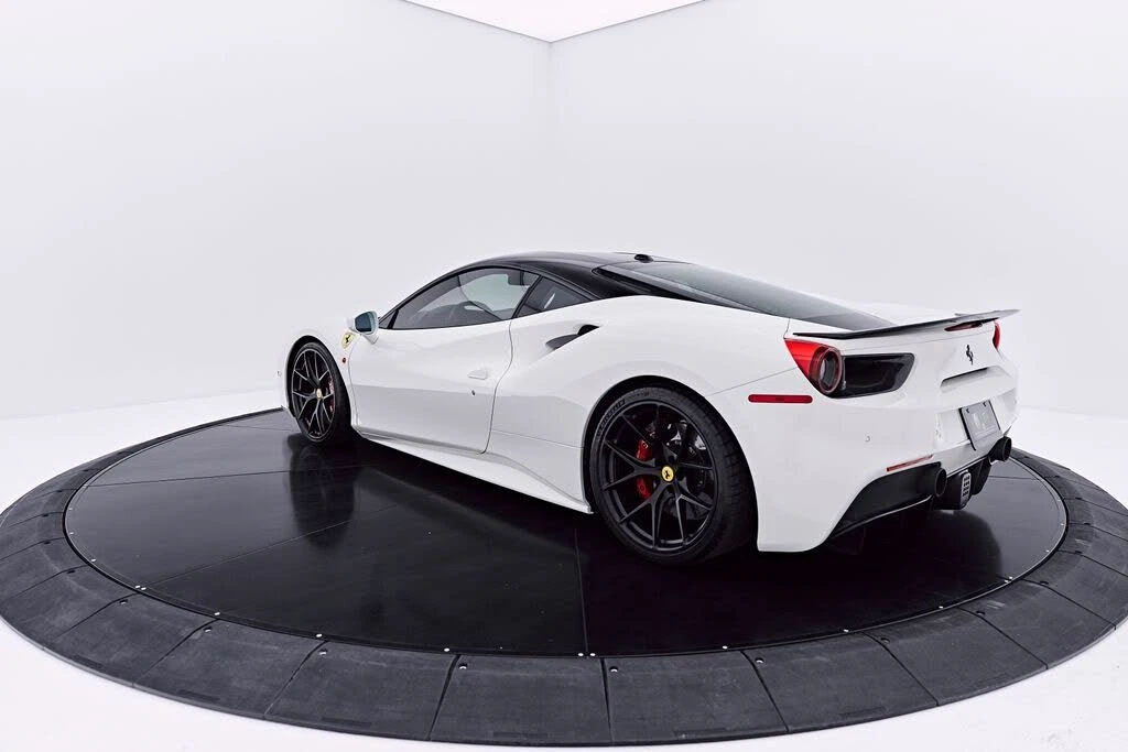 2018 Ferrari 488 GTB - Image 17 of 31
