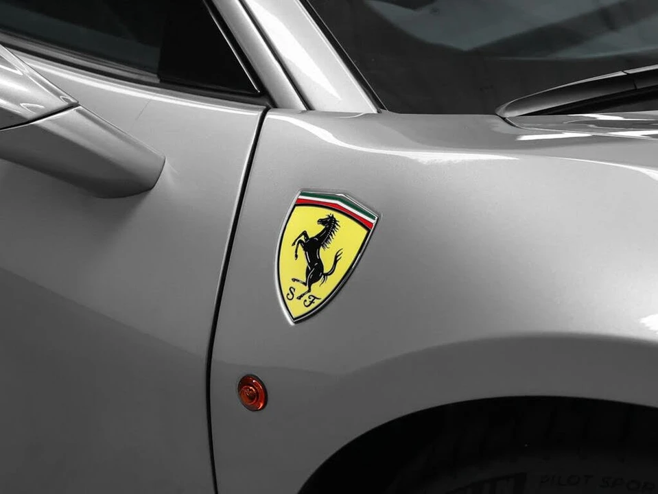 2018 Ferrari 488 GTB - Image 9 of 31