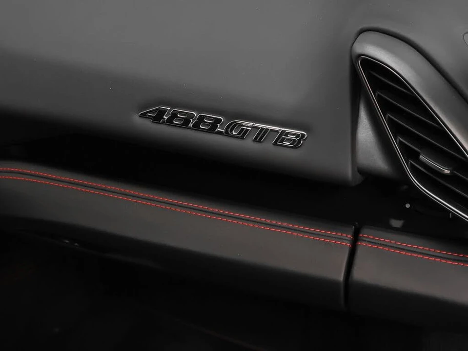 2018 Ferrari 488 GTB - Image 26 of 31