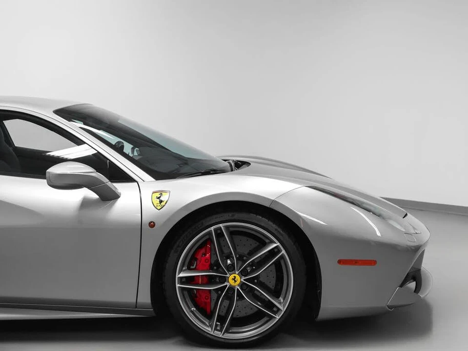 2018 Ferrari 488 GTB - Image 10 of 31