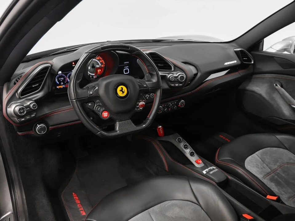 2018 Ferrari 488 GTB - Image 2 of 31