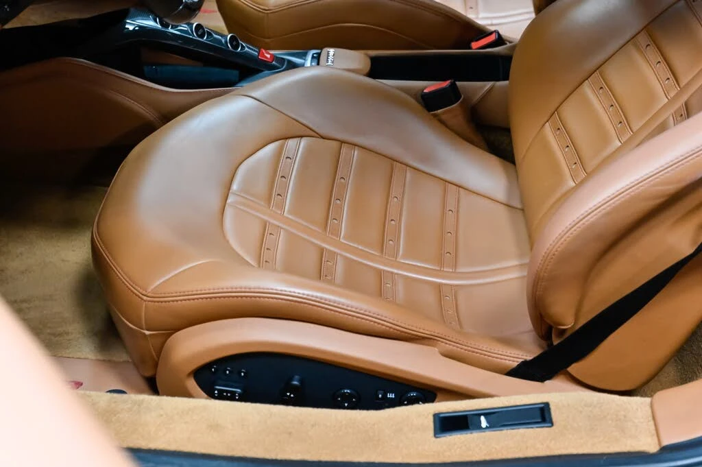2018 Ferrari 488 GTB - Image 25 of 31