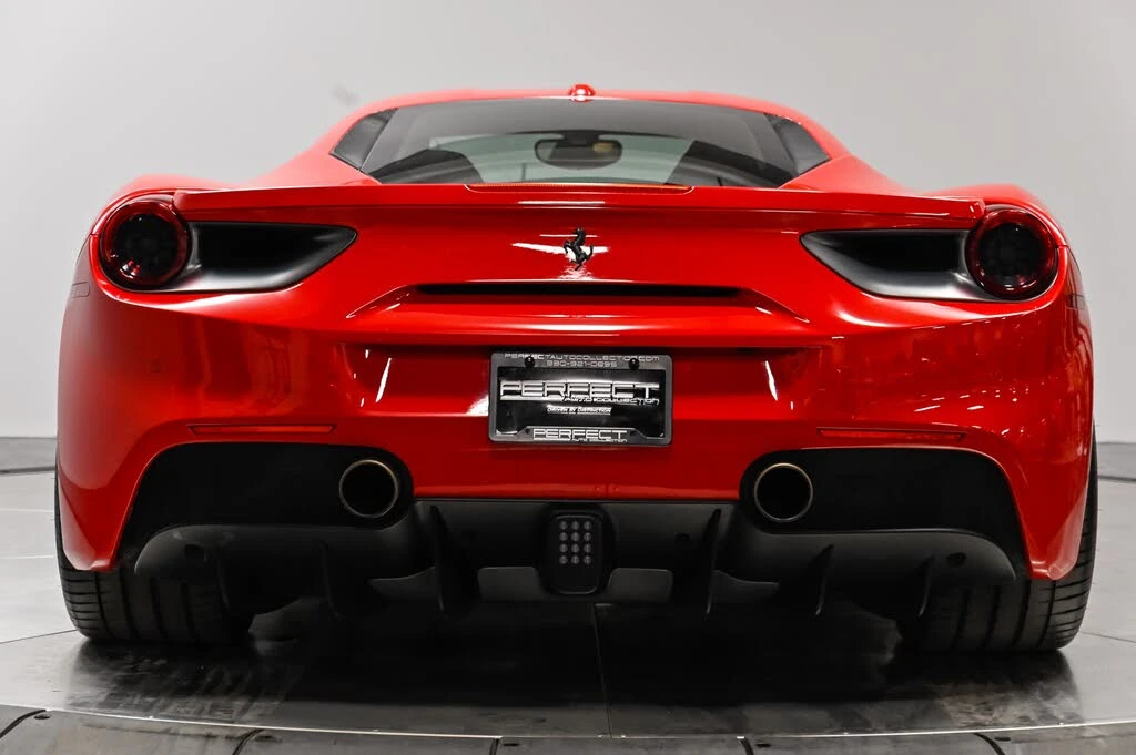 2018 Ferrari 488 GTB - Image 17 of 31