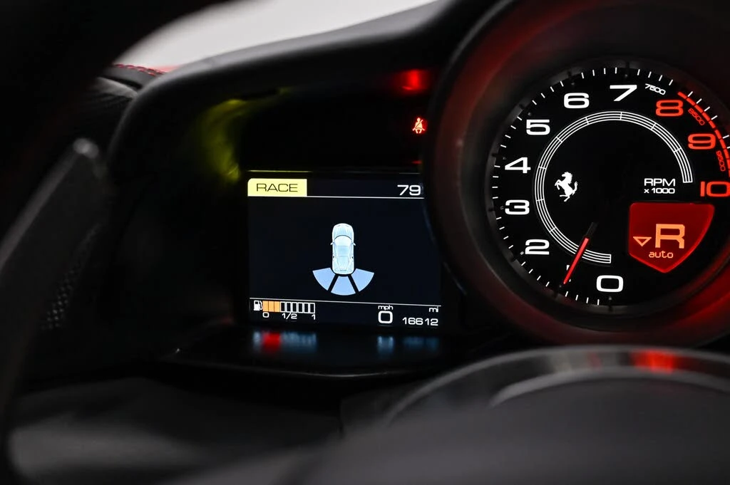 2018 Ferrari 488 GTB - Image 10 of 31