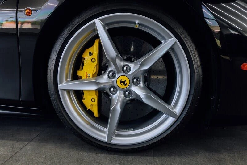 2018 Ferrari 488 GTB - Image 13 of 31