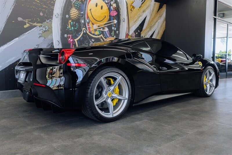 2018 Ferrari 488 GTB - Image 17 of 31