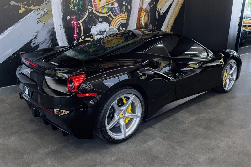 2018 Ferrari 488 GTB - Image 16 of 31