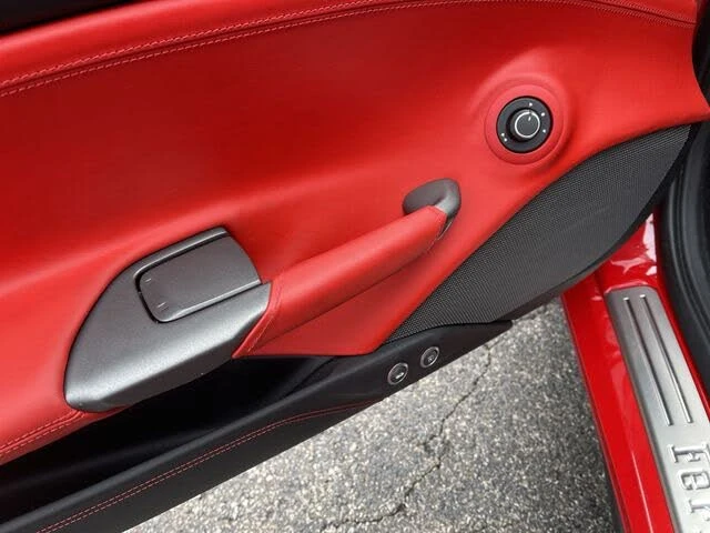 2018 Ferrari 488 GTB - Image 13 of 22