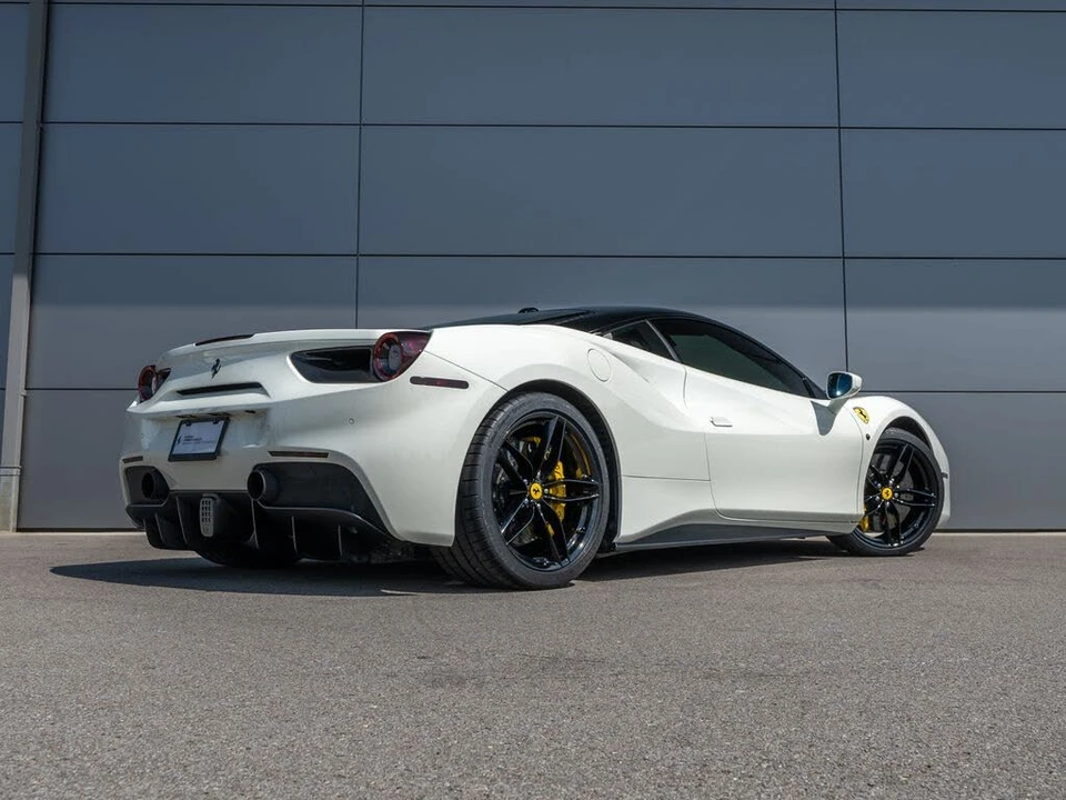 2018 Ferrari 488 GTB - Image 6 of 7