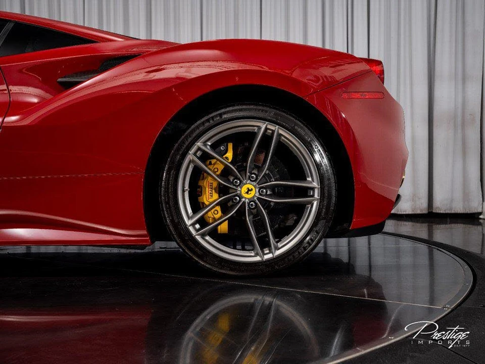 2018 Ferrari 488 GTB - Image 11 of 31