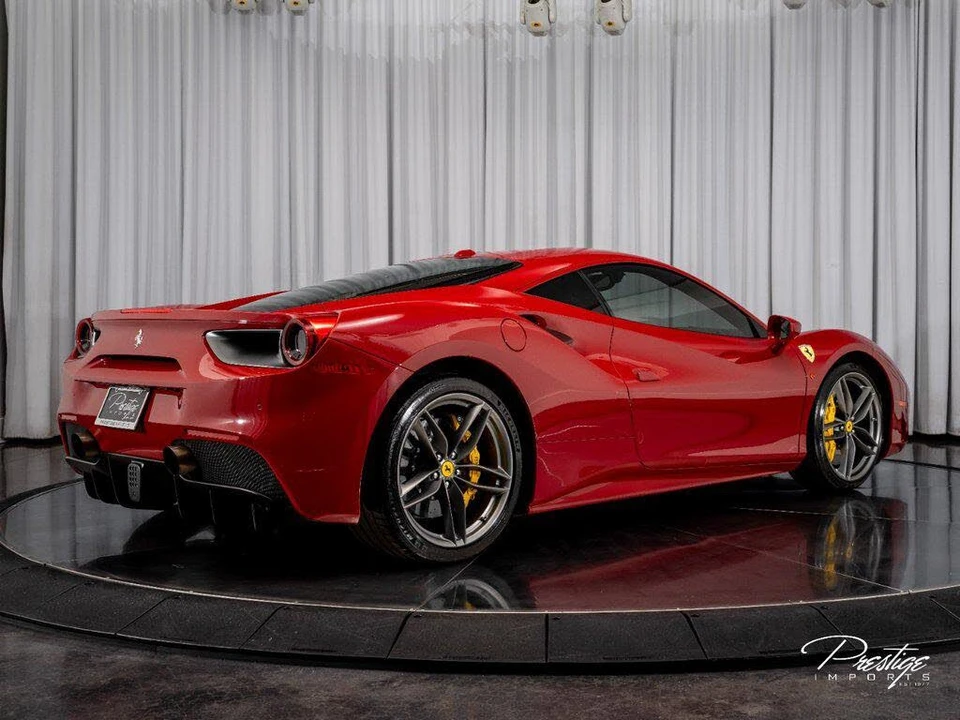 2018 Ferrari 488 GTB - Image 16 of 31