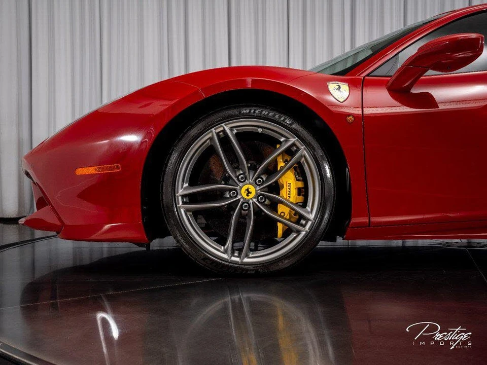 2018 Ferrari 488 GTB - Image 10 of 31