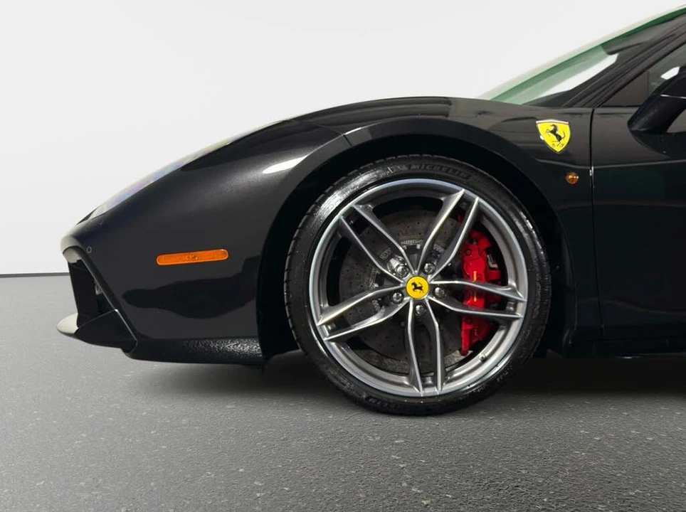2018 Ferrari 488 GTB - Image 17 of 31