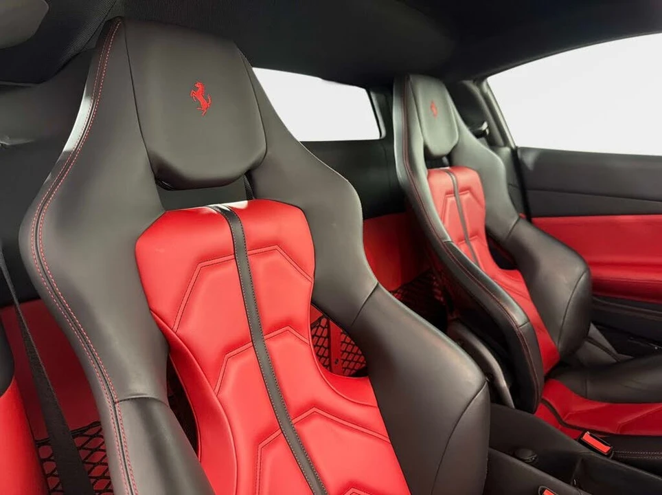 2018 Ferrari 488 GTB - Image 25 of 31