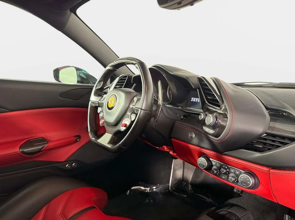 2018 Ferrari 488 GTB - Image 27 of 31
