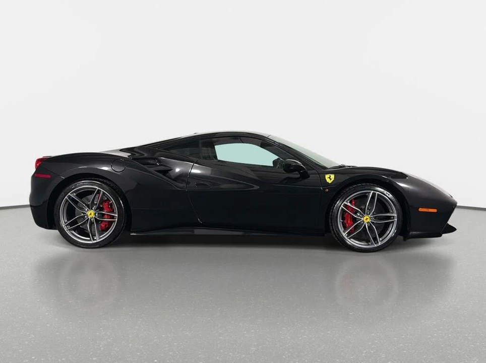 2018 Ferrari 488 GTB - Image 2 of 31