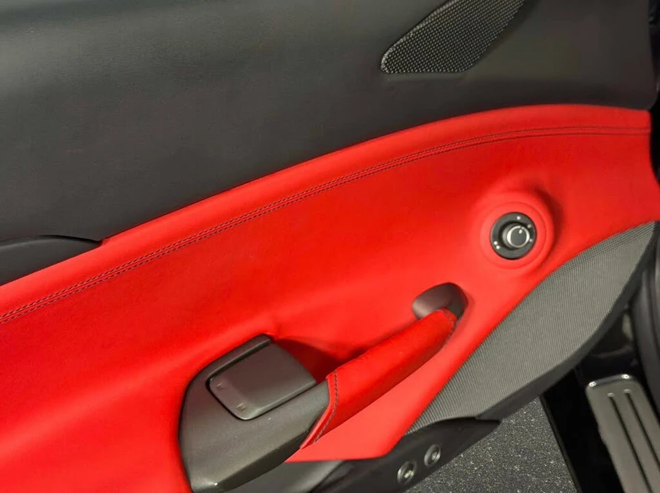 2018 Ferrari 488 GTB - Image 29 of 31