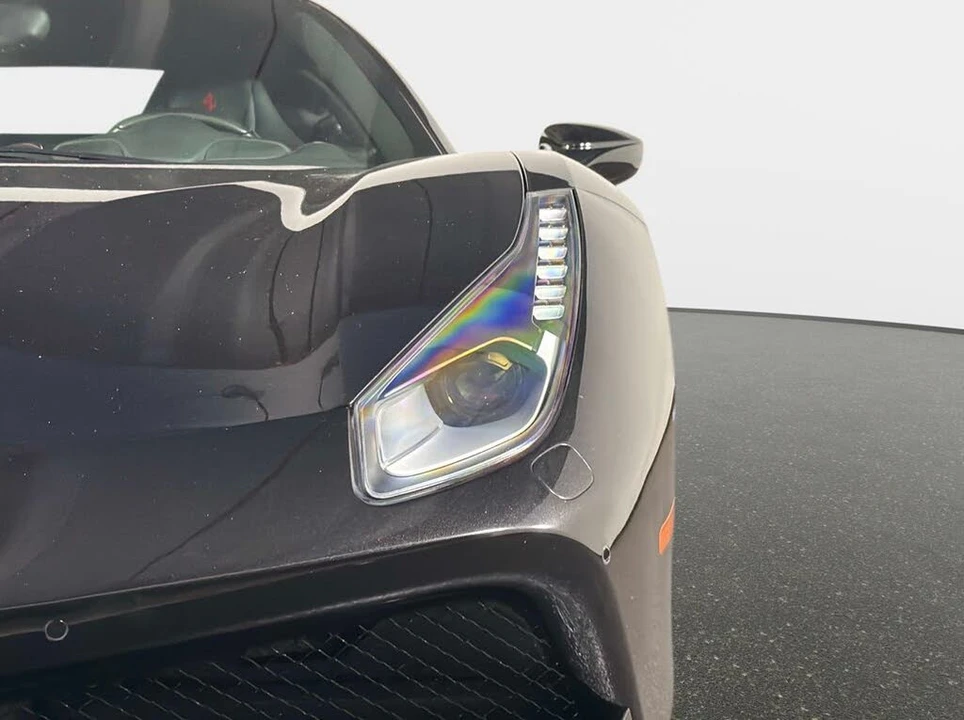 2018 Ferrari 488 GTB - Image 21 of 31