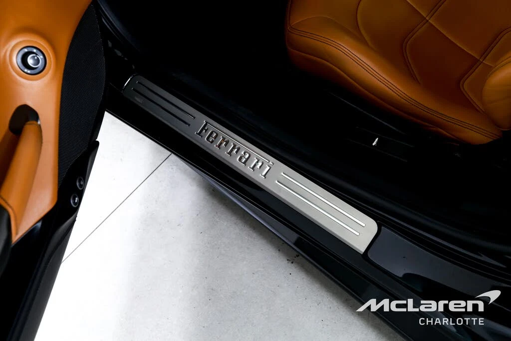 2018 Ferrari 488 GTB - Image 16 of 31