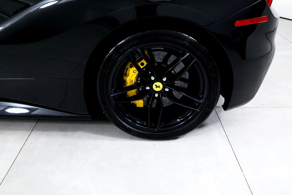 2018 Ferrari 488 GTB - Image 28 of 31