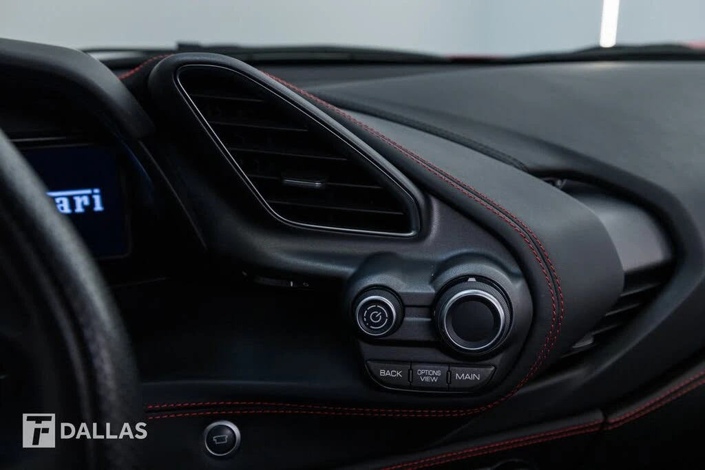 2018 Ferrari 488 GTB - Image 30 of 31