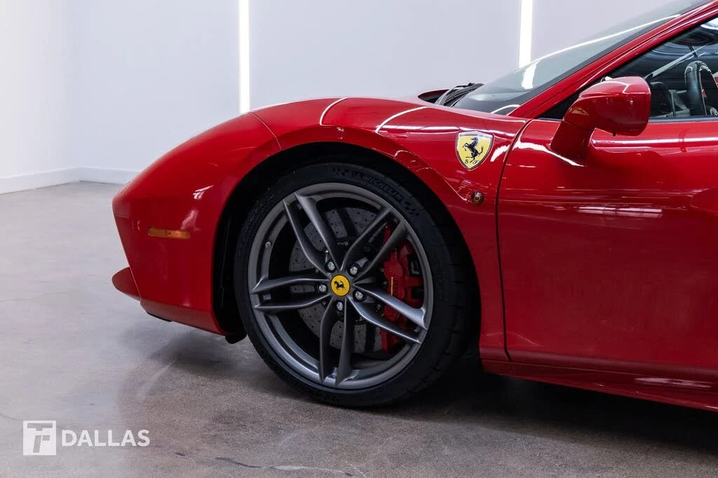 2018 Ferrari 488 GTB - Image 2 of 31