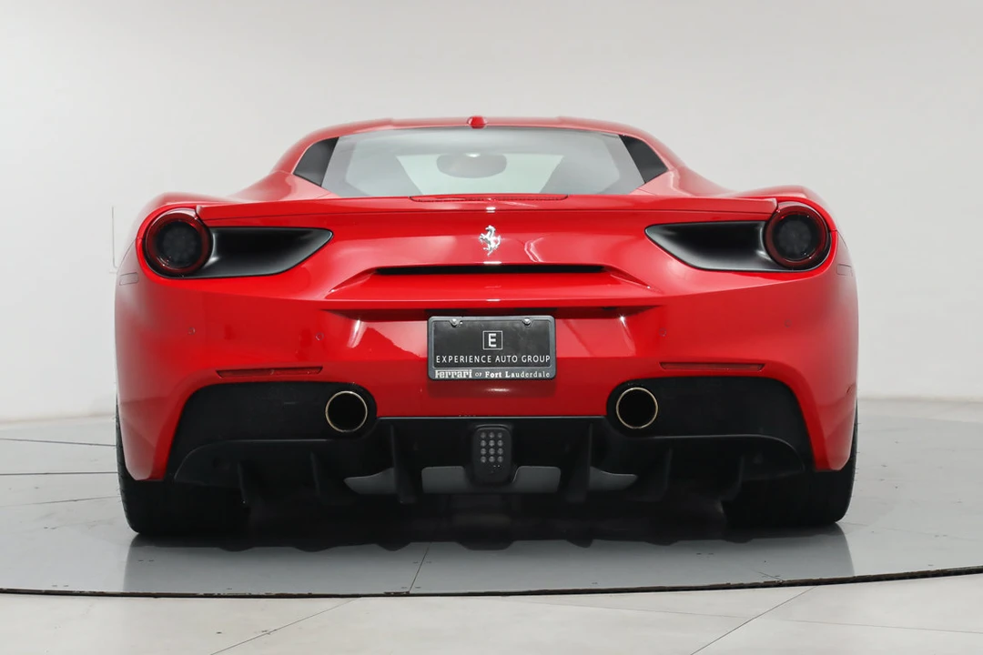 2018 Ferrari 488 GTB - Image 8 of 31
