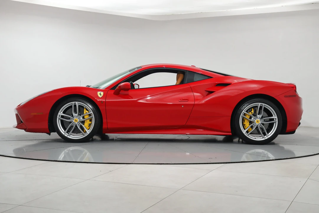 2018 Ferrari 488 GTB - Image 4 of 31